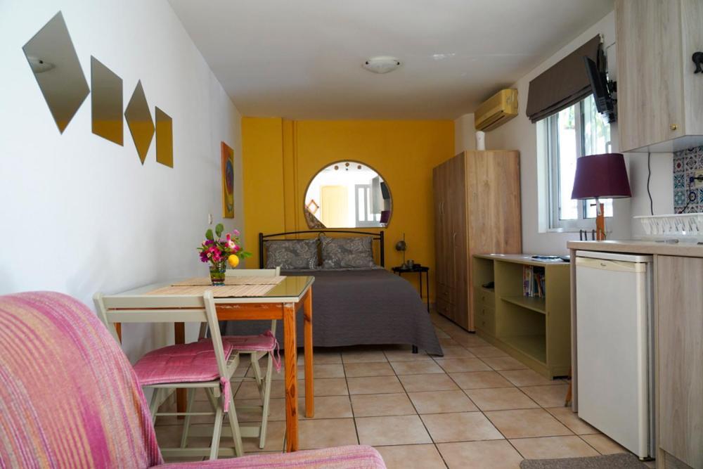Holiday home Cosy With Private Yard Saronida